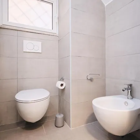 15 Min From Termini Appartement
