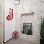 15 Min From Termini Apartman *